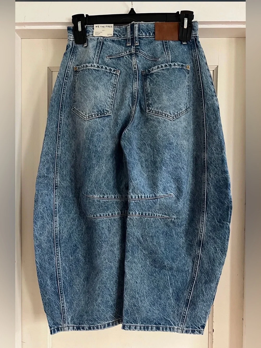 We The Free Good Luck Mid-Rise Barrel Jeans in Ultra Light Beam in 27S NWT
